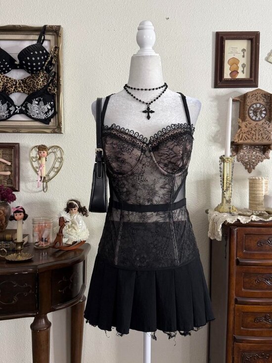 Other - Romantic goth dark coquette Victoria’s Secret black lace bustier corset top